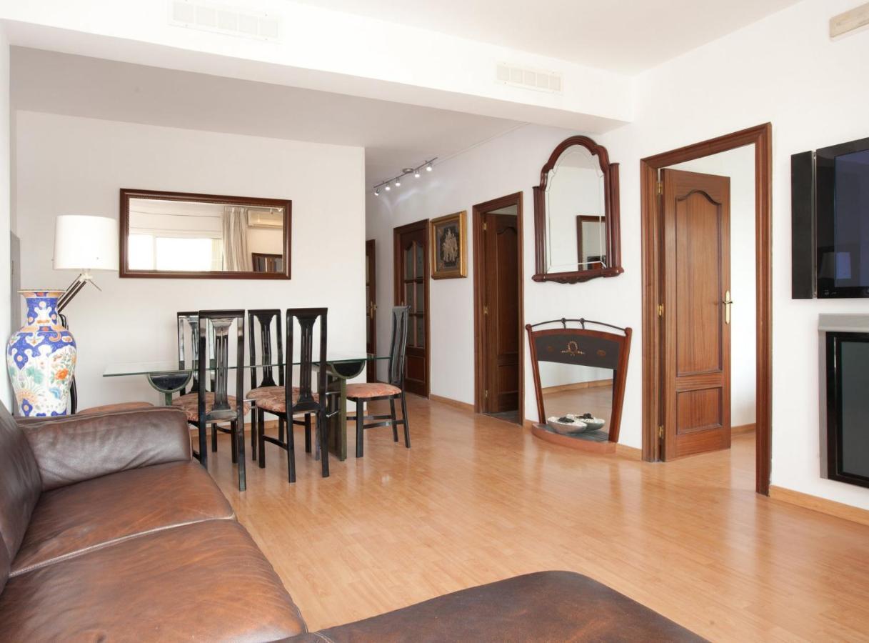 Ferienwohnung Rambla Cat - Penthouse With Terrace Barcelona Exterior foto